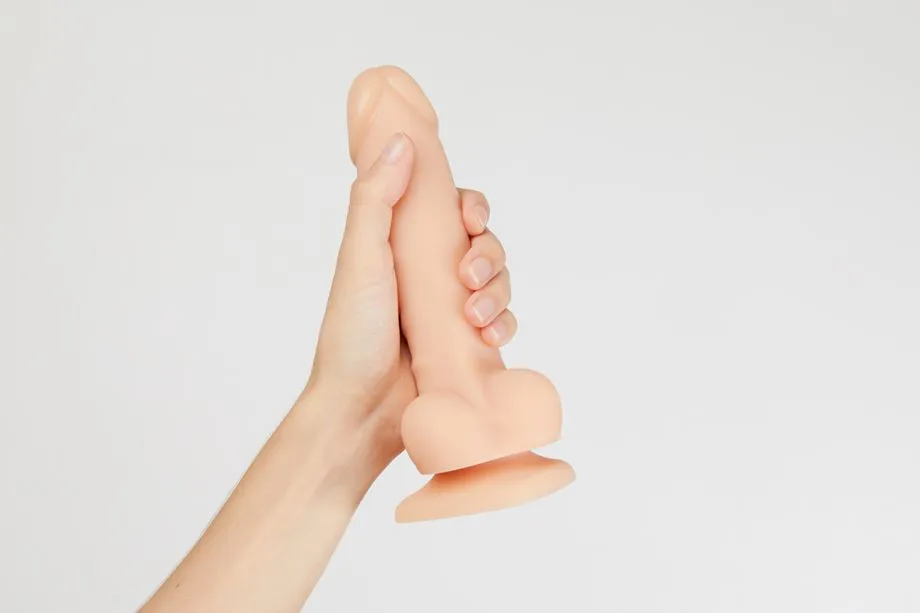 REALISTIC DILDO M