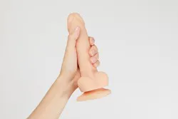 REALISTIC DILDO M