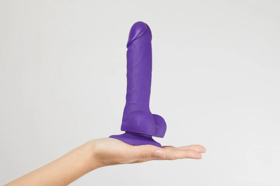 REALISTIC DILDO M